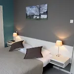 Restaurant Op De Beek Отель Схин-оп-Гёл