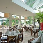 Отель Restaurant Op De Beek Схин-оп-Гёл